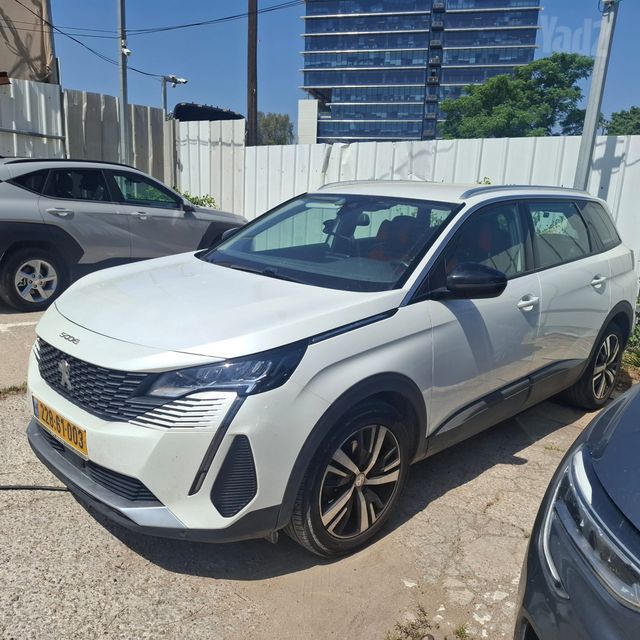 פיג'ו 5008
