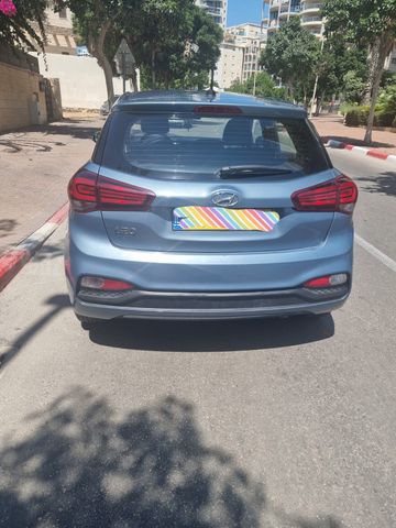 מודעת רכב יונדאי i20 2