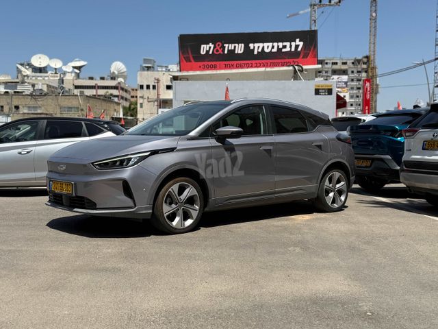 מודעת רכב ג׳ילי Geometry C