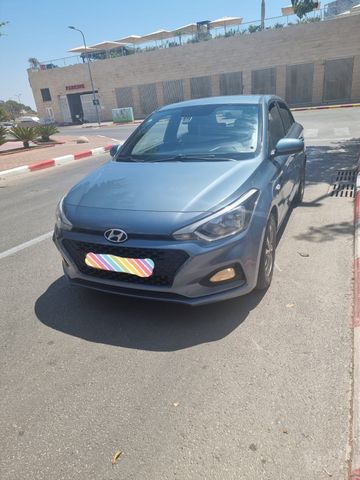 מודעת רכב יונדאי i20