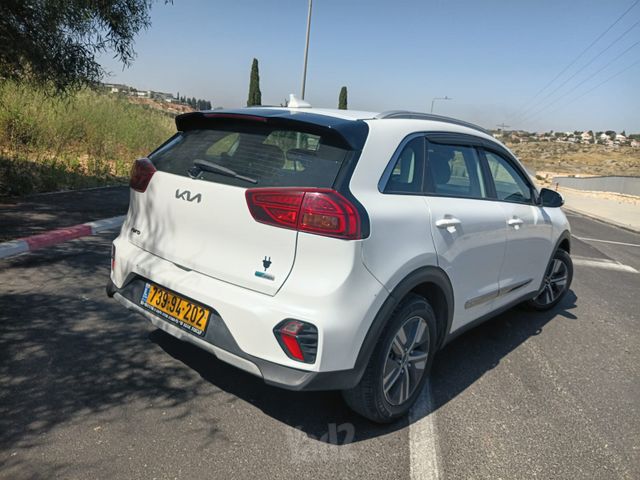 קיה נירו