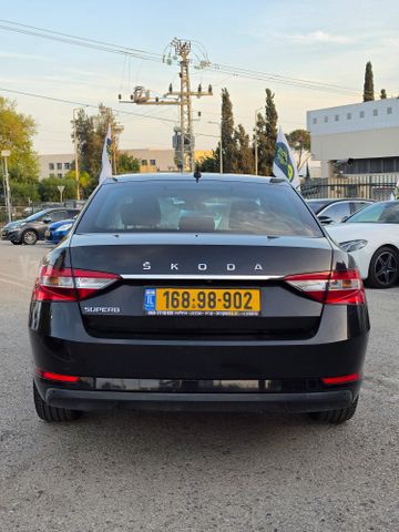 סקודה סופרב