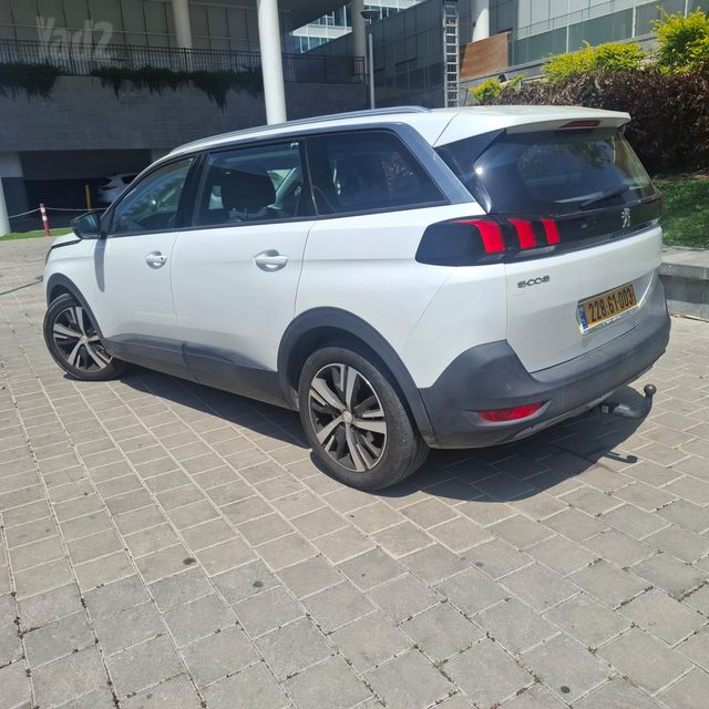 פיג'ו 5008