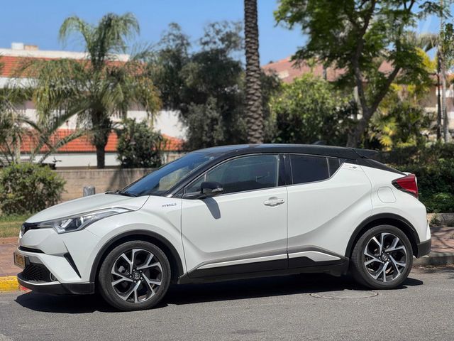 טויוטה C-HR