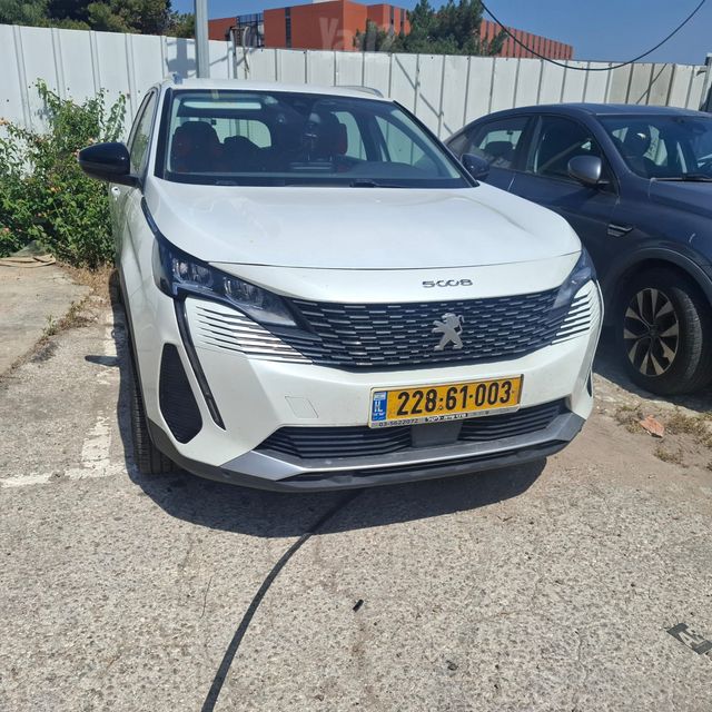 פיג'ו 5008