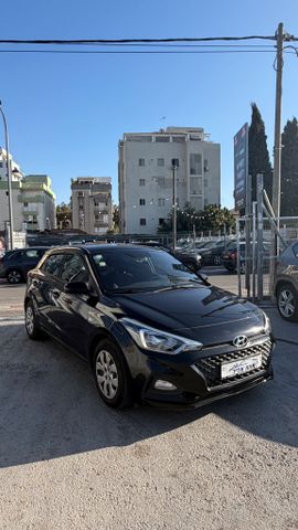 מודעת רכב יונדאי i20 2