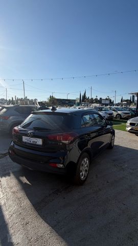 יונדאי i20