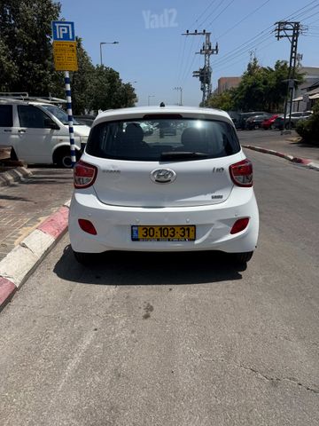 יונדאי i10