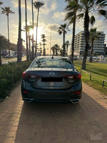 מאזדה 3