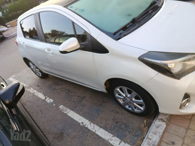 טויוטה יאריס