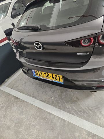 מאזדה 3