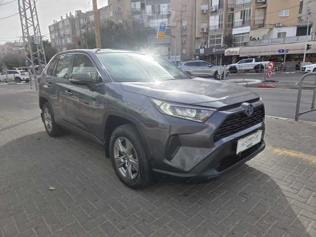 טויוטה RAV4