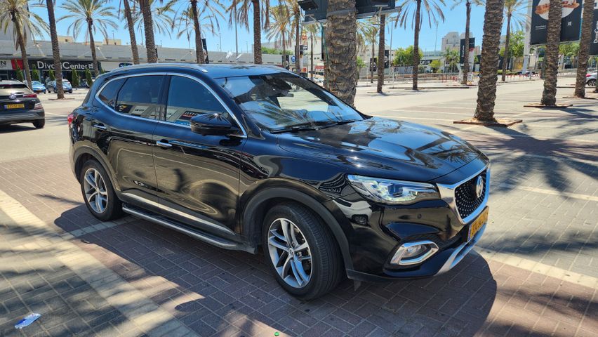 מודעת רכב אם ג'י EHS PHEV