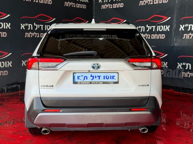 טויוטה RAV4