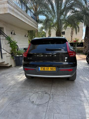 וולוו XC40
