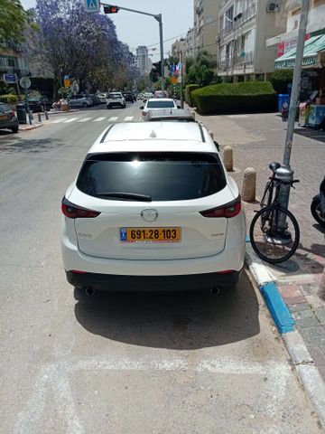מודעת רכב מאזדה CX-5