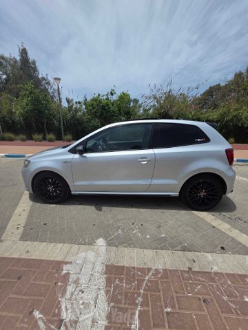 פולקסווגן פולו 