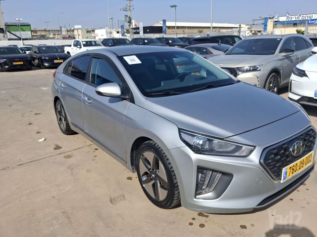 יונדאי איוניק