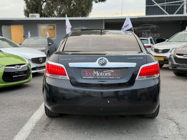 ביואיק לה-קרוס