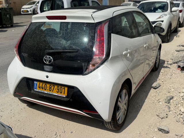 טויוטה אייגו