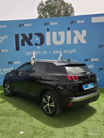 פיג'ו 3008