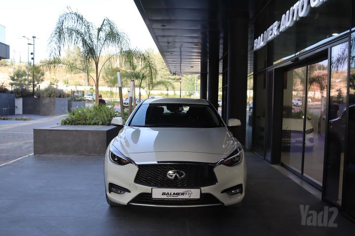אינפיניטי Q30