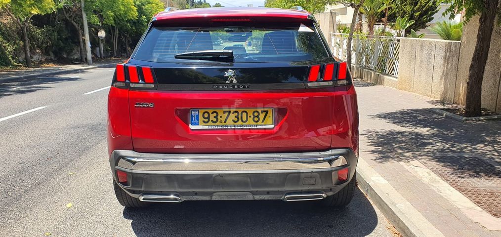פיג'ו 3008