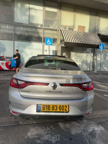רנו מגאן