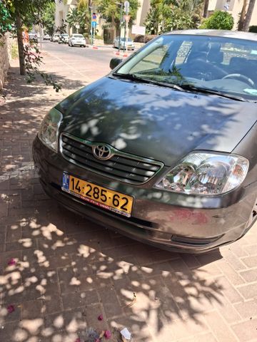 טויוטה קורולה