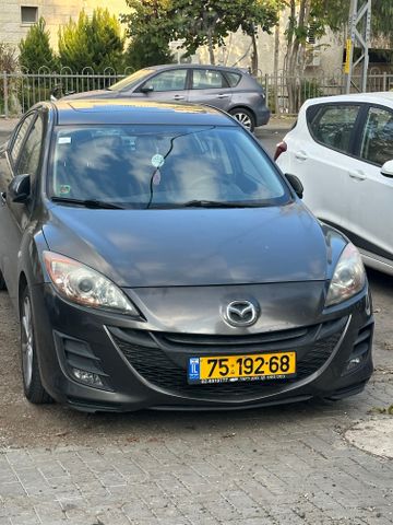 מאזדה 3