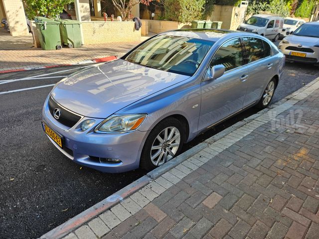 לקסוס GS