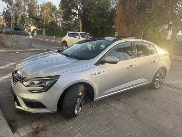 רנו מגאן