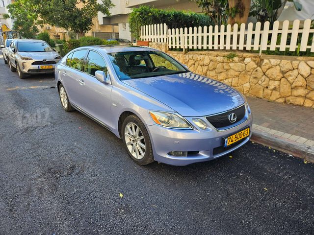 לקסוס GS