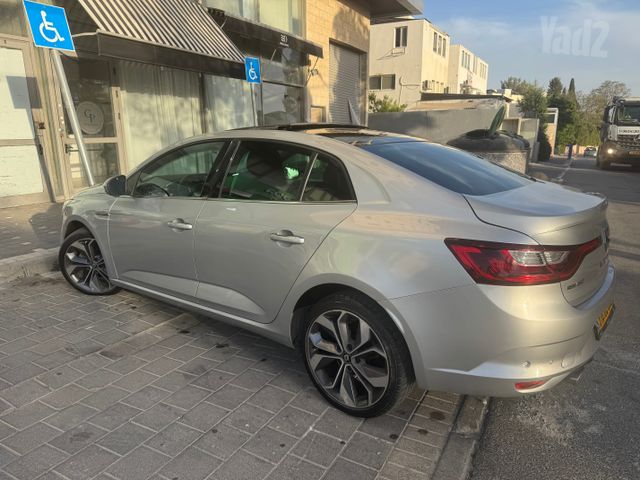רנו מגאן