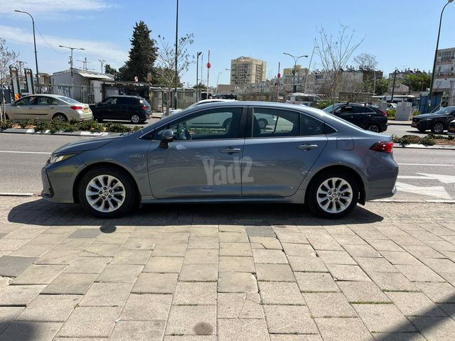טויוטה קורולה