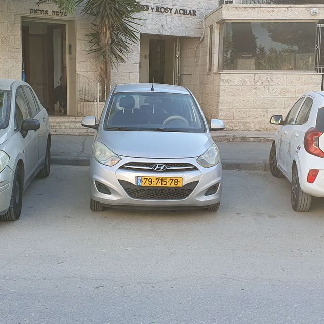 יונדאי i10