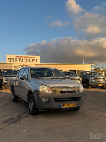 מודעת רכב איסוזו די-מקס