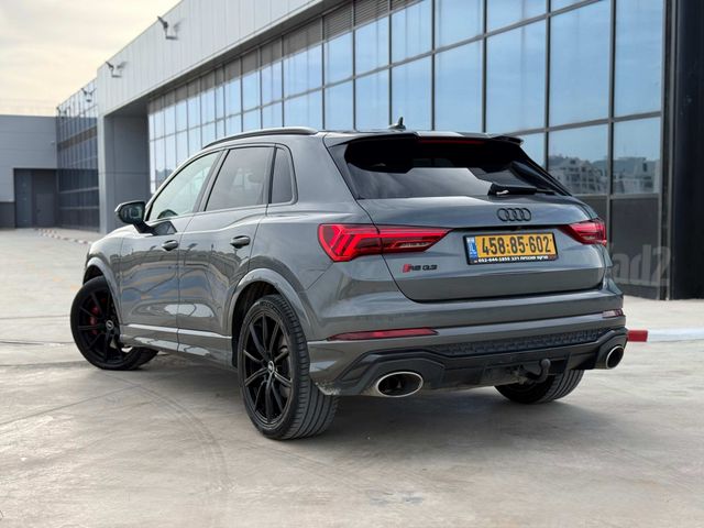 אאודי RS Q3