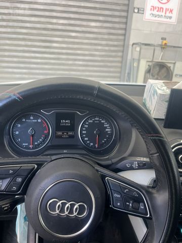אאודי Q2