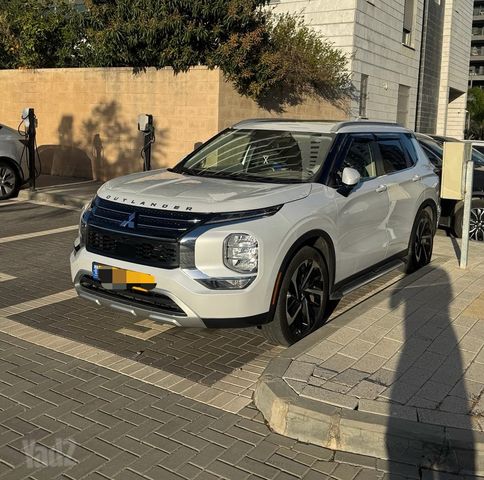מיצובישי אאוטלנדר