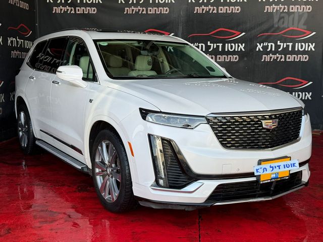 קאדילק XT6