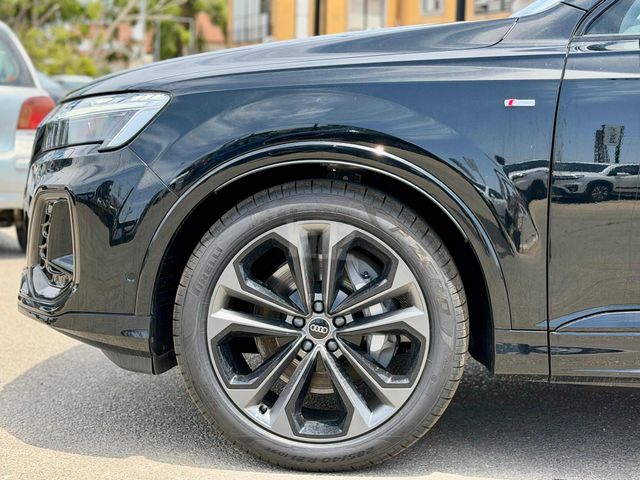 אאודי Q7