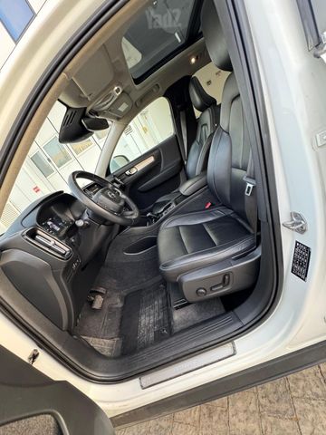 וולוו XC40