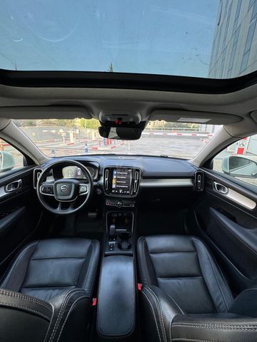 וולוו XC40