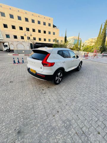 וולוו XC40