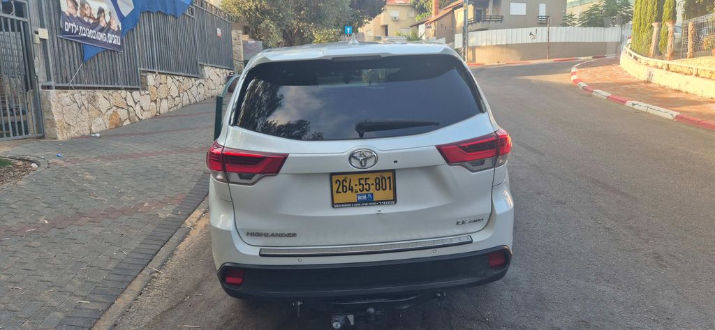 טויוטה היילנדר