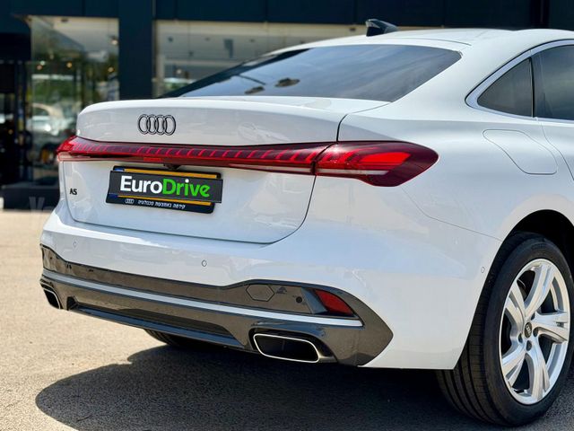 אאודי A5
