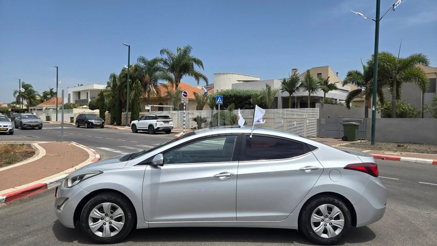 יונדאי I35