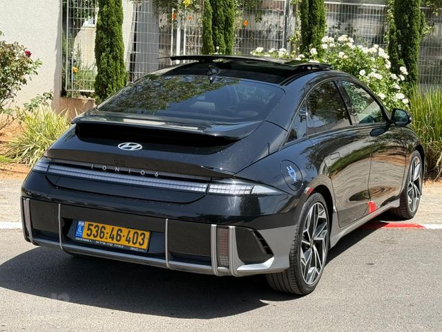 יונדאי איוניק 6
