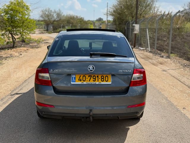 סקודה אוקטביה